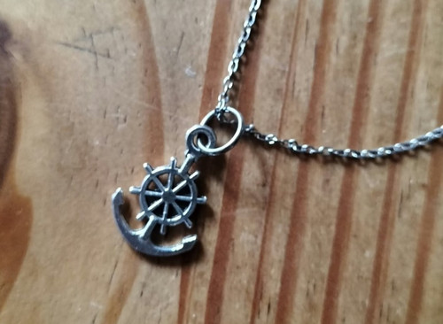 Ships wheel and anchor - wheel,